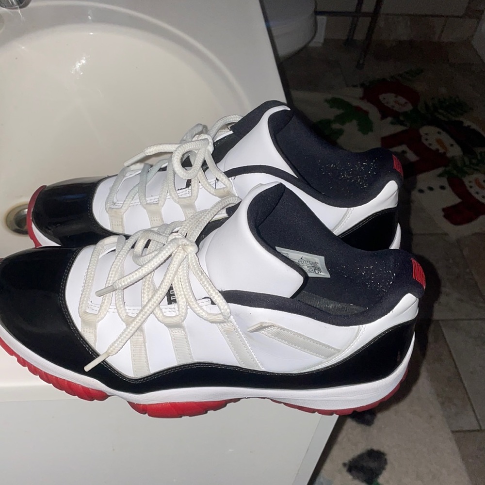 Air Jordan retro 11 bread lows